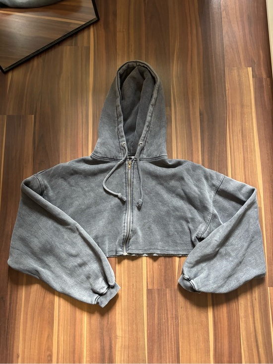 Fashion Nova Tops - Fashion Nova Washed Charcoal Cropped Zip Hoodie